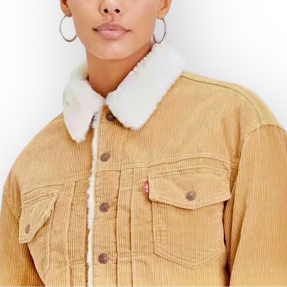Levi's Jackets & Blazers - Levi’s Corduroy Sherpa Trucker Jacket Size Small
